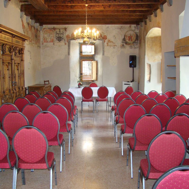 Trauraum im Château d’Aigle