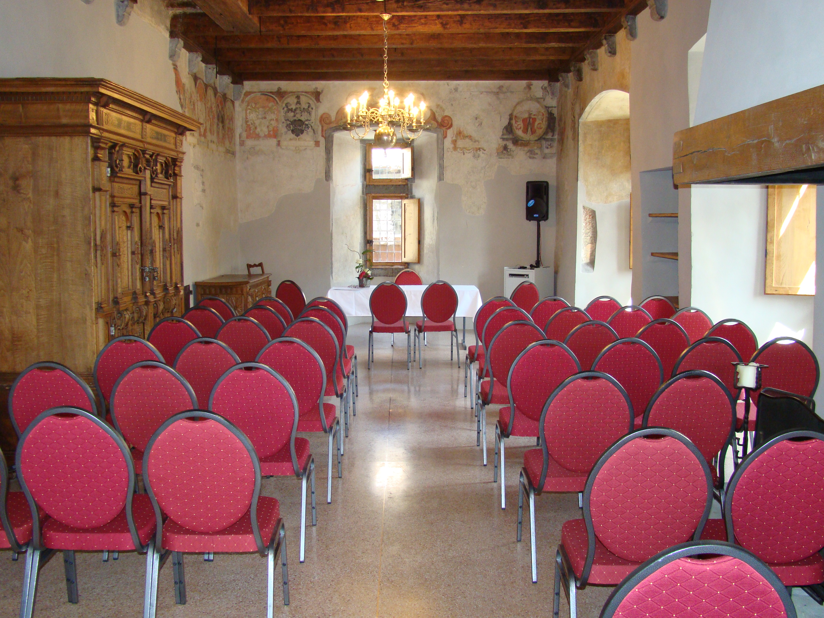 Trauraum im Château d’Aigle