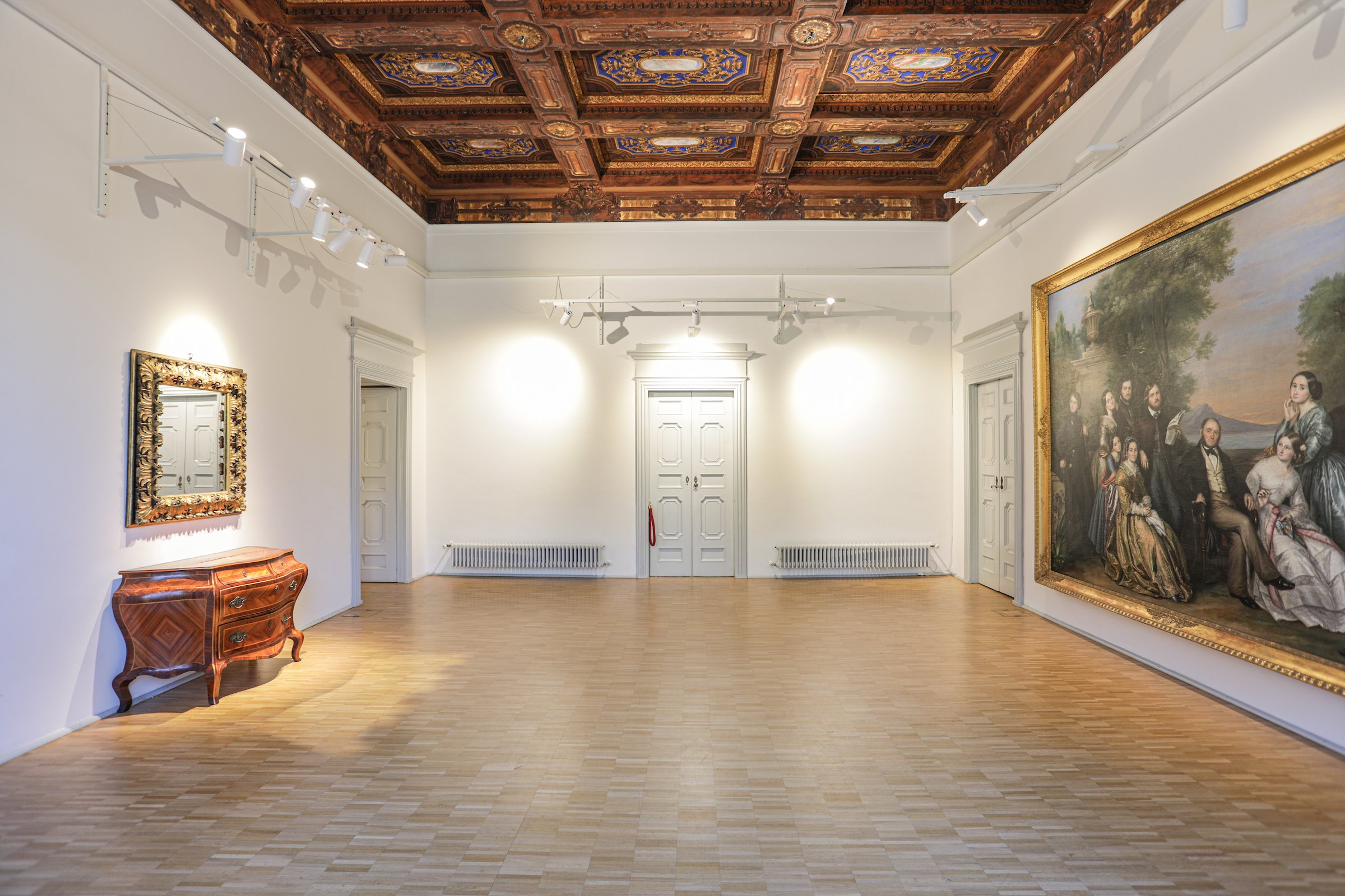Historischer Saal im Erdgeschoss der Villa Ciani